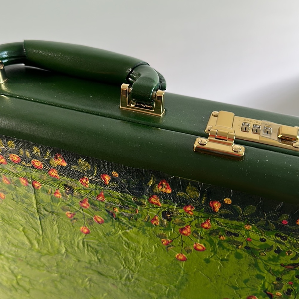 Premium Attaché / Briefcase - Picture 6 of 14